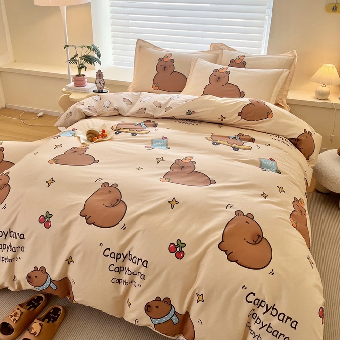 91家纺网 家纺一手货源 找家纺 蘭菲家纺 2025新款全棉小版卡皮巴拉系列四件套 爱滑板