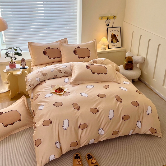 91家纺网 家纺一手货源 找家纺 蘭菲家纺 2025新款全棉小版卡皮巴拉系列四件套 卡豚