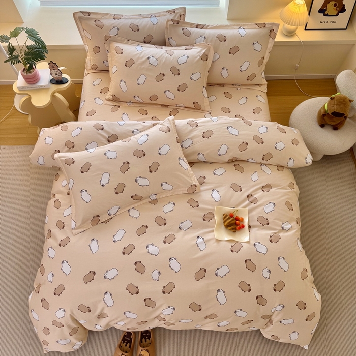 91家纺网 家纺一手货源 找家纺 蘭菲家纺 2025新款全棉小版卡皮巴拉系列四件套 小奶豚