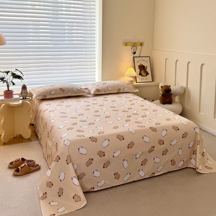 91家纺网 家纺一手货源 找家纺 蘭菲家纺 2025新款全棉小版卡皮巴拉系列四件套 小奶豚