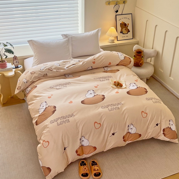 91家纺网 家纺一手货源 找家纺 蘭菲家纺 2025新款全棉小版卡皮巴拉系列单品被套 陪伴拉