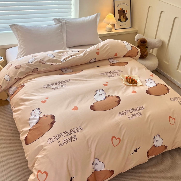 91家纺网 家纺一手货源 找家纺 蘭菲家纺 2025新款全棉小版卡皮巴拉系列单品被套 陪伴拉