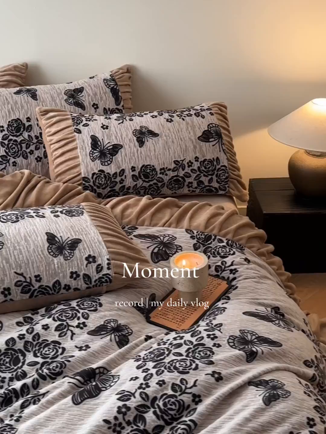 91家纺网 家纺一手货源 找家纺 羚羊语家纺 2025新款浮雕绒轻法式牛奶绒四件套雕花绒复古ins风立体着色烂花牛奶绒提花床单三件套-香榭落叶 香榭落叶-洛丽纱