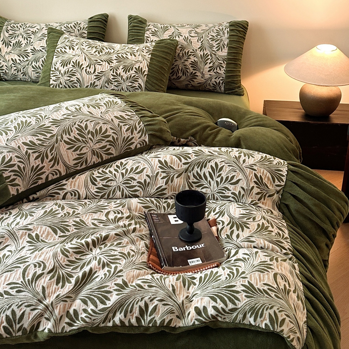 91家纺网 家纺一手货源 找家纺 羚羊语家纺 2025新款浮雕绒轻法式牛奶绒四件套雕花绒复古ins风立体着色烂花牛奶绒提花床单三件套-香榭落叶 香榭落叶-巴洛克