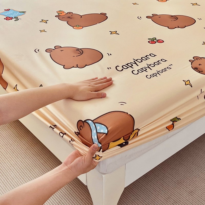 91家纺网 家纺一手货源 找家纺 蘭菲家纺 2025新款全棉小版卡皮巴拉系列单品床笠 爱滑板