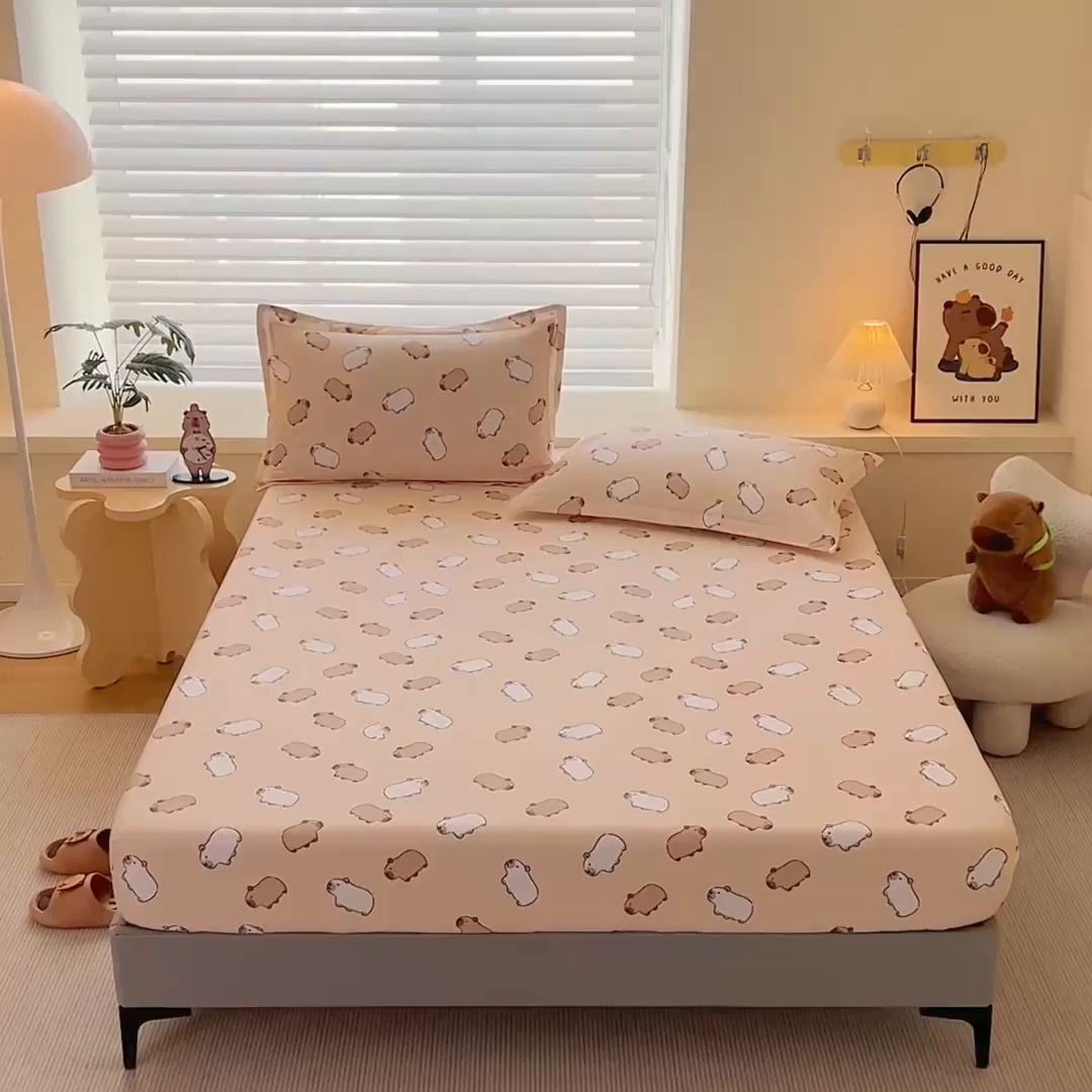 91家纺网 家纺一手货源 找家纺 蘭菲家纺 2025新款全棉小版卡皮巴拉系列单品床笠 小奶豚