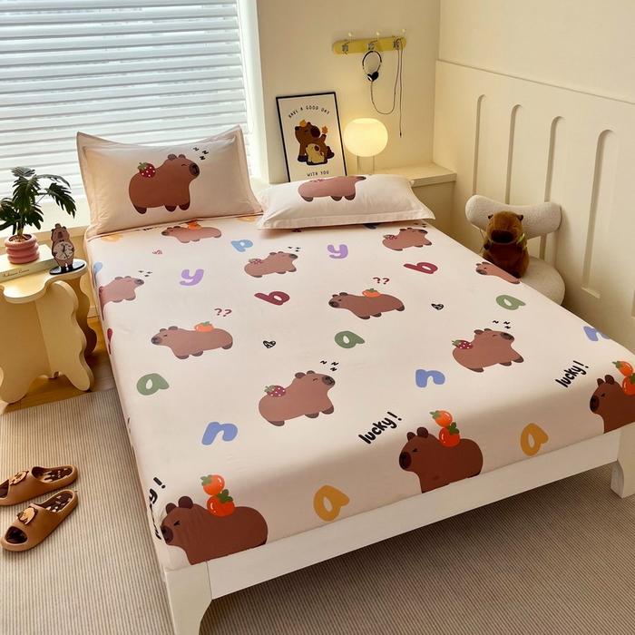 91家纺网 家纺一手货源 找家纺 蘭菲家纺 2025新款全棉小版卡皮巴拉系列单品床笠 皮小萌