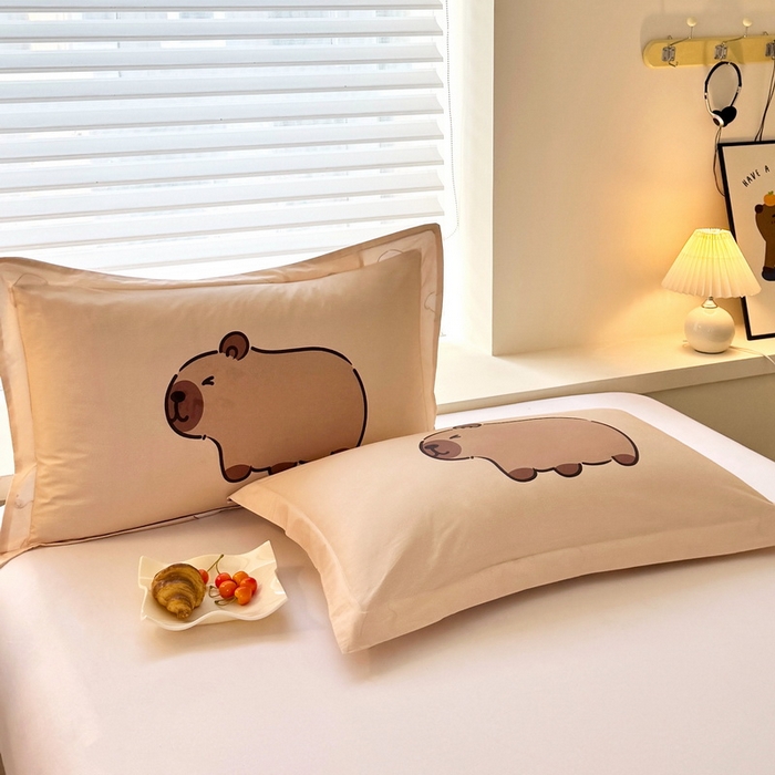 91家纺网 家纺一手货源 找家纺 蘭菲家纺 2025新款全棉小版卡皮巴拉系列单品枕套 卡豚