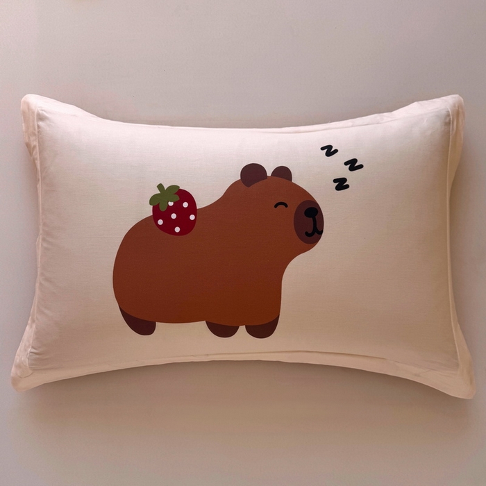 91家纺网 家纺一手货源 找家纺 蘭菲家纺 2025新款全棉小版卡皮巴拉系列单品枕套 皮小萌