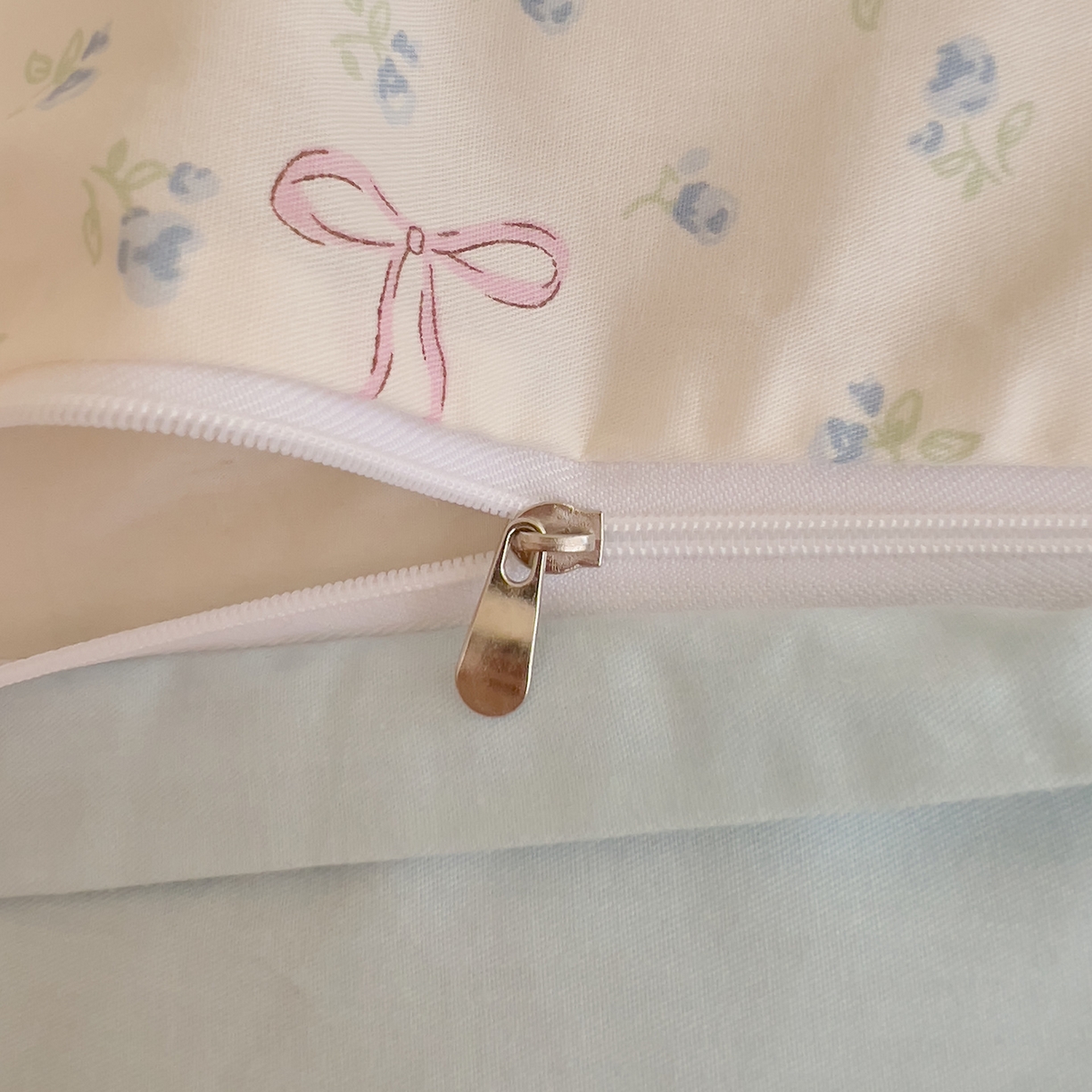 91家纺网 家纺一手货源 找家纺 DoDo 兜兜 2025新款卡通全棉纯棉小清新单品被套系列 （可定做尺寸） 蘑菇小狗