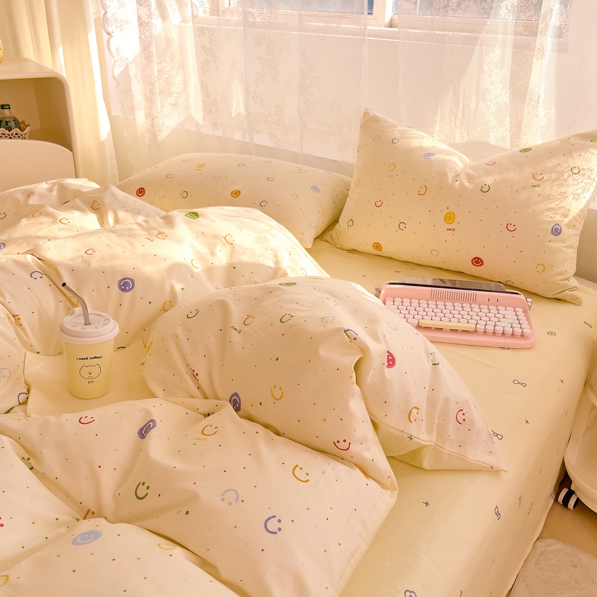 91家纺网 家纺一手货源 找家纺 DoDo 兜兜 2026新款卡通全棉纯棉小清新三四件套系列 （可定做尺寸） 多彩笑脸