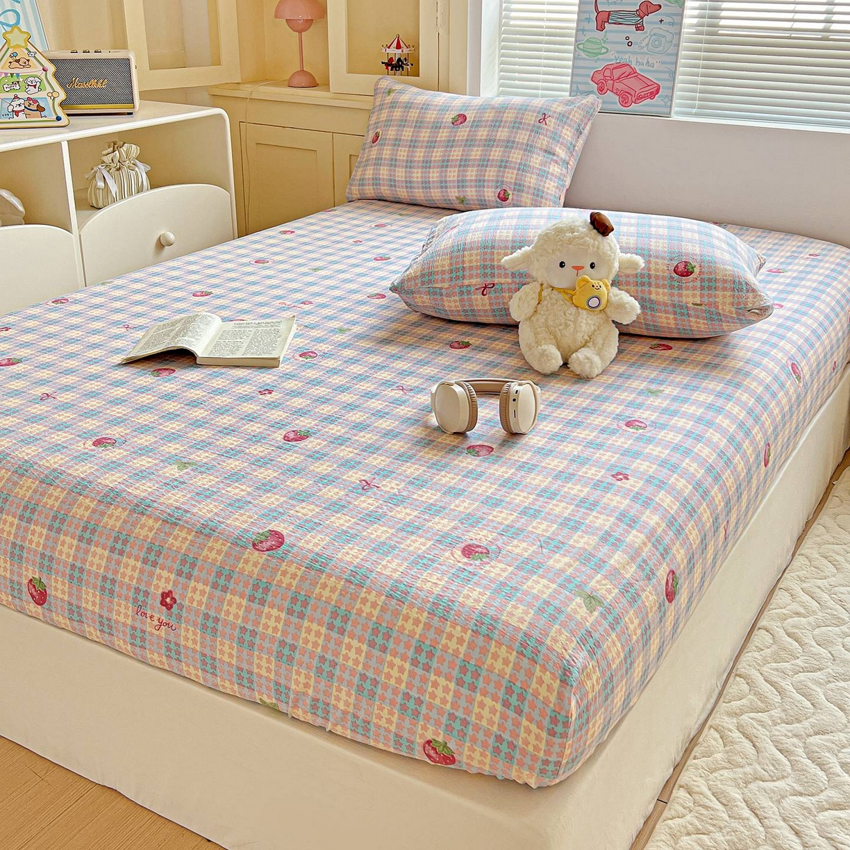 91家纺网 家纺一手货源 找家纺 Mata蔓塔家 2025新款双层纱印花系列单床笠床笠单件 有草莓的地方