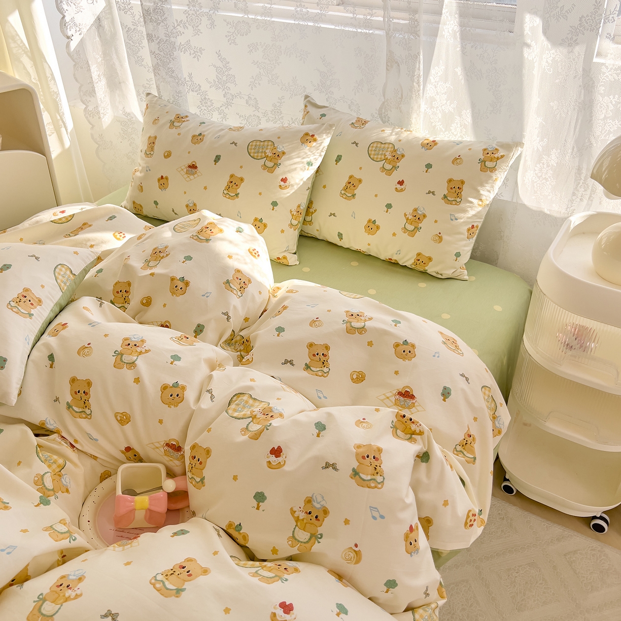 91家纺网 家纺一手货源 找家纺 DoDo 兜兜 2026新款卡通全棉纯棉小清新三四件套系列 （可定做尺寸） 围裙小熊