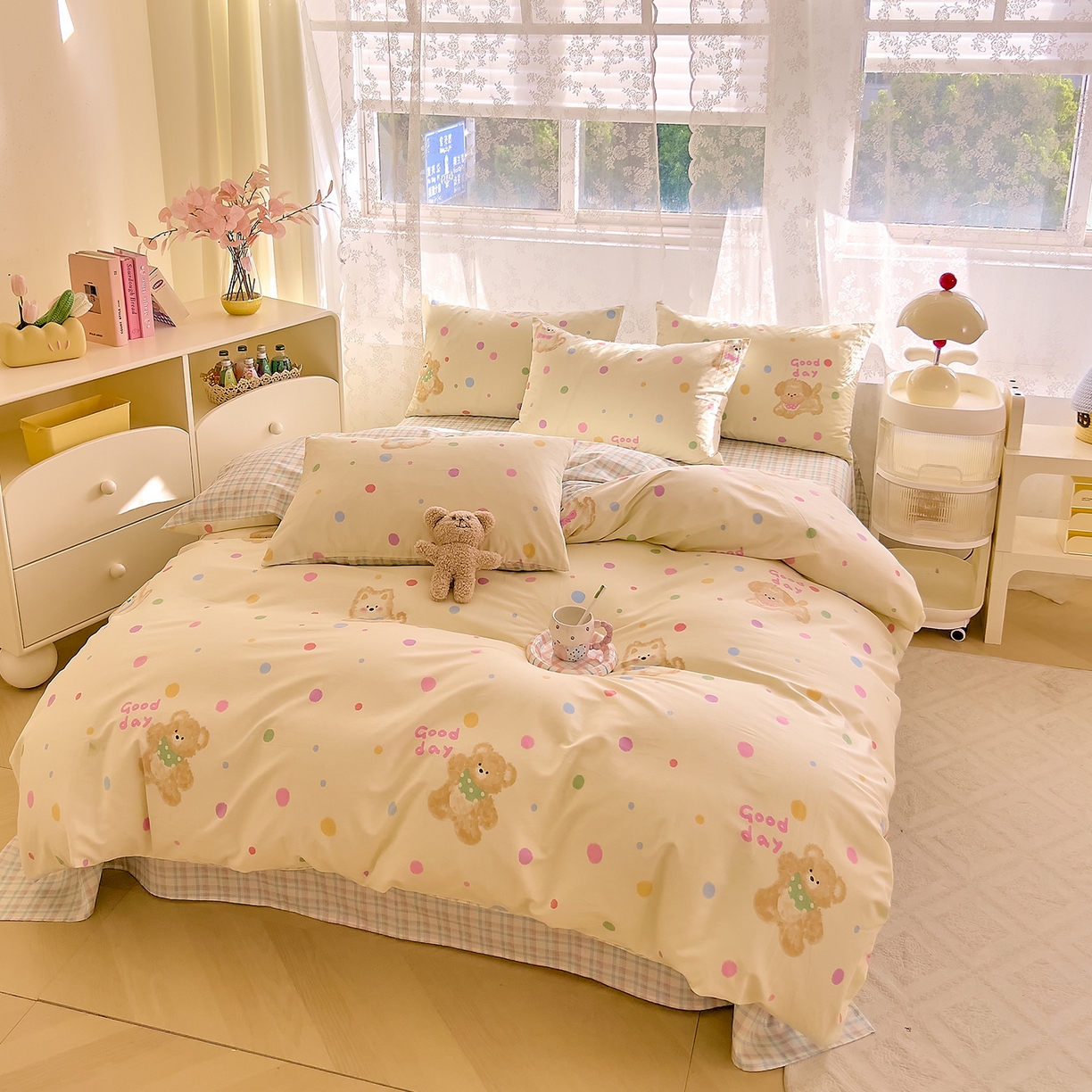 91家纺网 家纺一手货源 找家纺 DoDo 兜兜 2026新款卡通全棉纯棉小清新三四件套系列 （可定做尺寸） 假日小狗