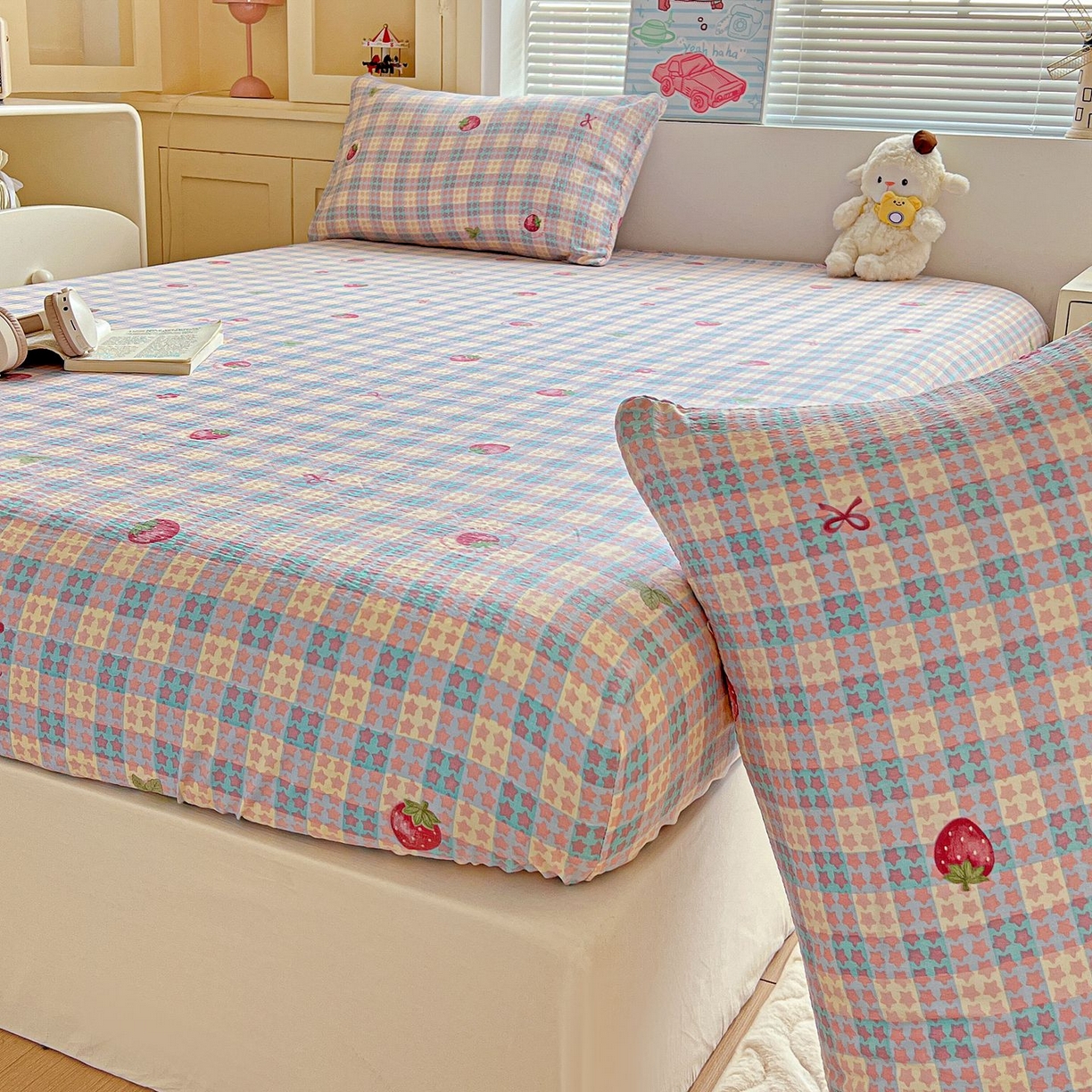 91家纺网 家纺一手货源 找家纺 Mata蔓塔家 2025新款双层纱印花系列单床笠床笠单件 有草莓的地方