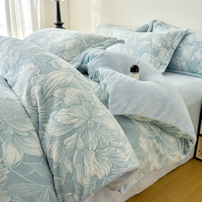 91家纺网 家纺一手货源 找家纺 （总）贝诗梦 2025新款高克重230克5D雕花牛奶绒四件套