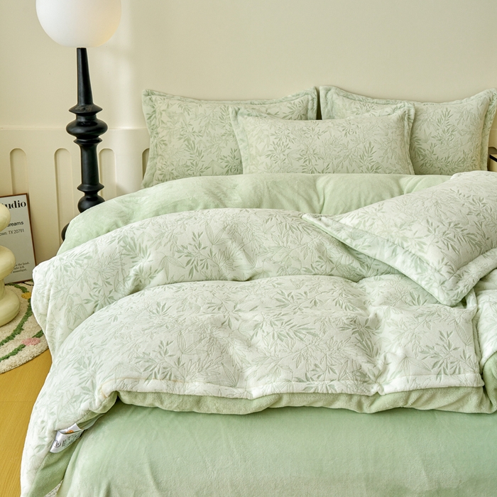 91家纺网 家纺一手货源 找家纺 贝诗梦 2025新款高克重230克5D雕花牛奶绒四件套 柳叶青