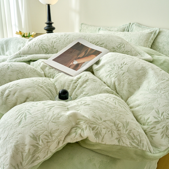 91家纺网 家纺一手货源 找家纺 贝诗梦 2025新款高克重230克5D雕花牛奶绒四件套 柳叶青