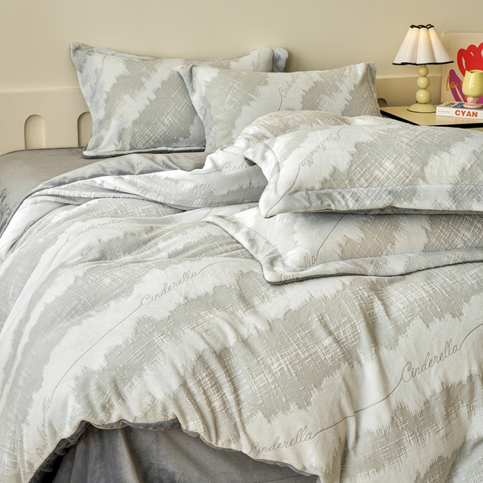 91家纺网 家纺一手货源 找家纺 （总）贝诗梦 2025新款高克重230克5D雕花牛奶绒四件套