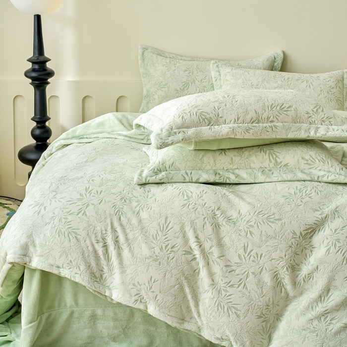 91家纺网 家纺一手货源 找家纺 贝诗梦 2025新款高克重230克5D雕花牛奶绒四件套 柳叶青