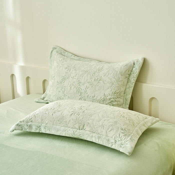 91家纺网 家纺一手货源 找家纺 贝诗梦 2025新款高克重230克5D雕花牛奶绒四件套 柳叶青