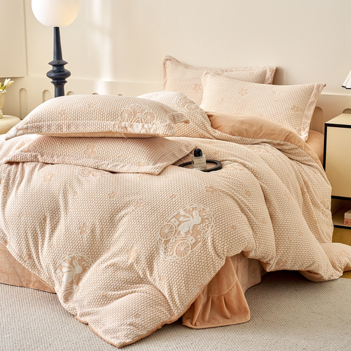 91家纺网 家纺一手货源 找家纺 贝诗梦 2025新款高克重230克5D雕花牛奶绒四件套 浪漫橙