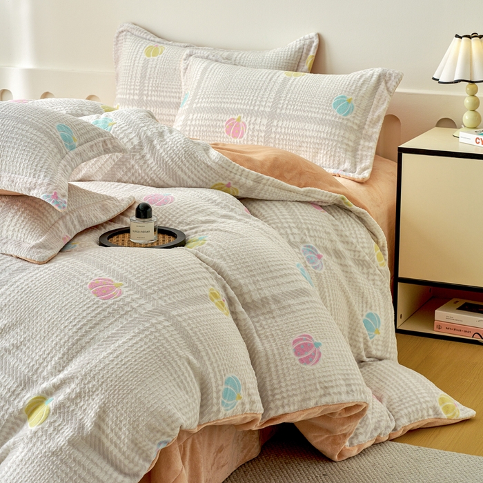 91家纺网 家纺一手货源 找家纺 贝诗梦 2025新款高克重230克5D雕花牛奶绒四件套 生活橙