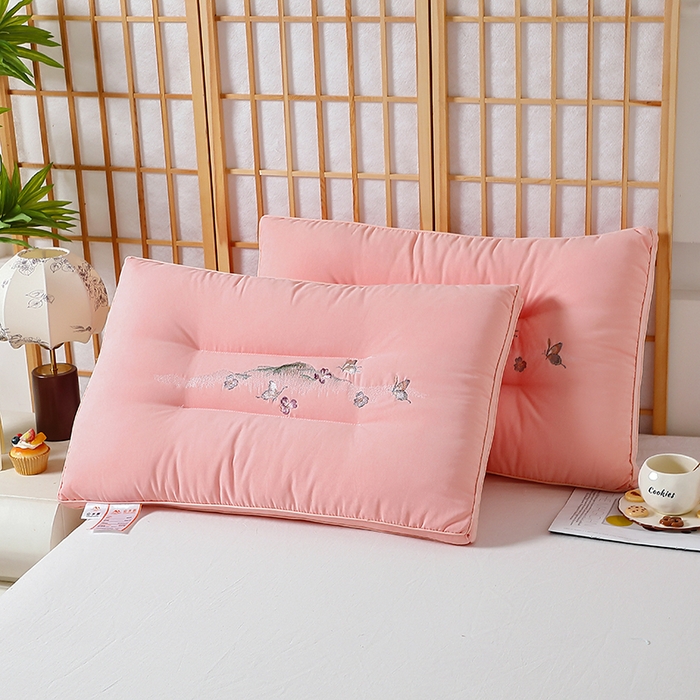 91家纺网 家纺一手货源 找家纺 云熙枕业 2025新款糯糯棉水洗舒缓护颈枕 枕头枕芯 粉色中枕/对 48*74cm