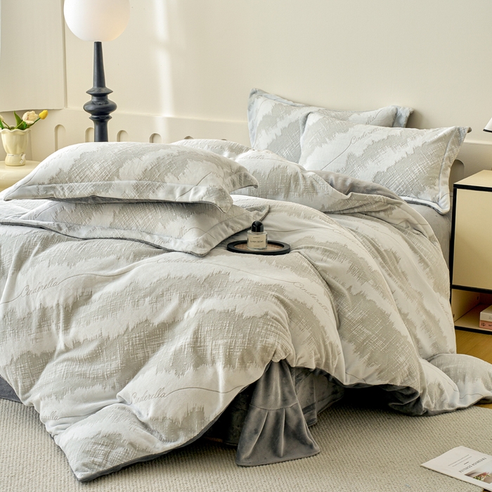 91家纺网 家纺一手货源 找家纺 （总）贝诗梦 2025新款高克重230克5D雕花牛奶绒四件套