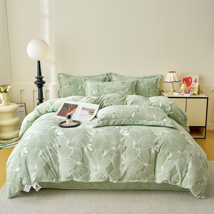 91家纺网 家纺一手货源 找家纺 贝诗梦 2025新款高克重230克5D雕花牛奶绒四件套 花卉绿