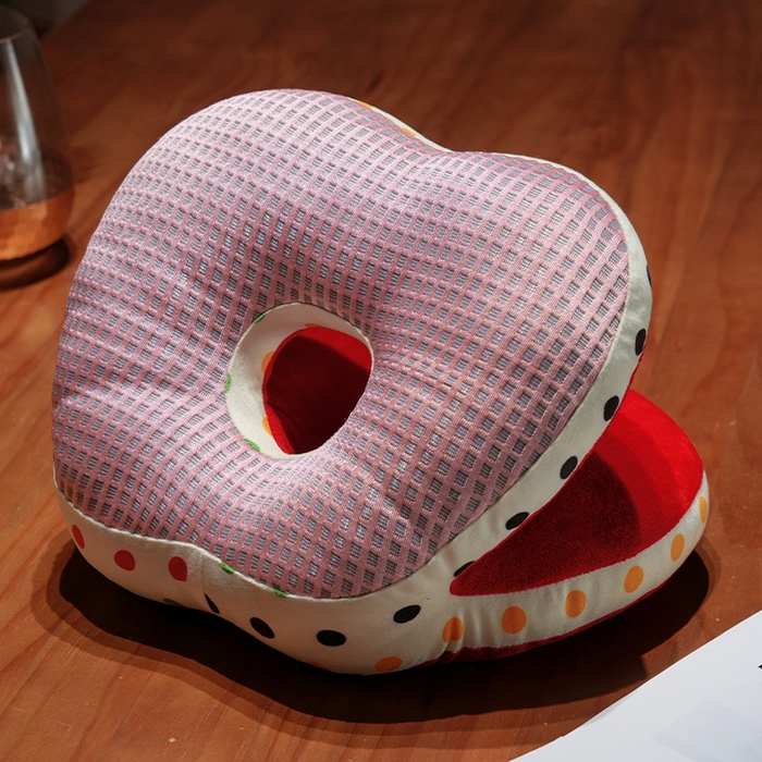 91家纺网 家纺一手货源 找家纺 仟亿莱 2025新款印花苹果华夫格双面午睡枕枕头枕芯 华夫格波点苹果