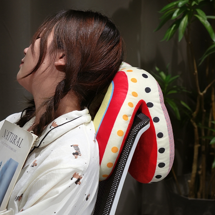 91家纺网 家纺一手货源 找家纺 仟亿莱 2025新款印花苹果华夫格双面午睡枕枕头枕芯 华夫格蓝格苹果