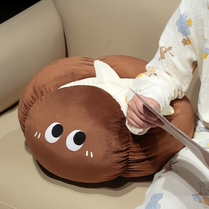 91家纺网 家纺一手货源 找家纺 仟亿莱 2025新款ins大眼果蔬墩墩坐垫 香菇墩墩