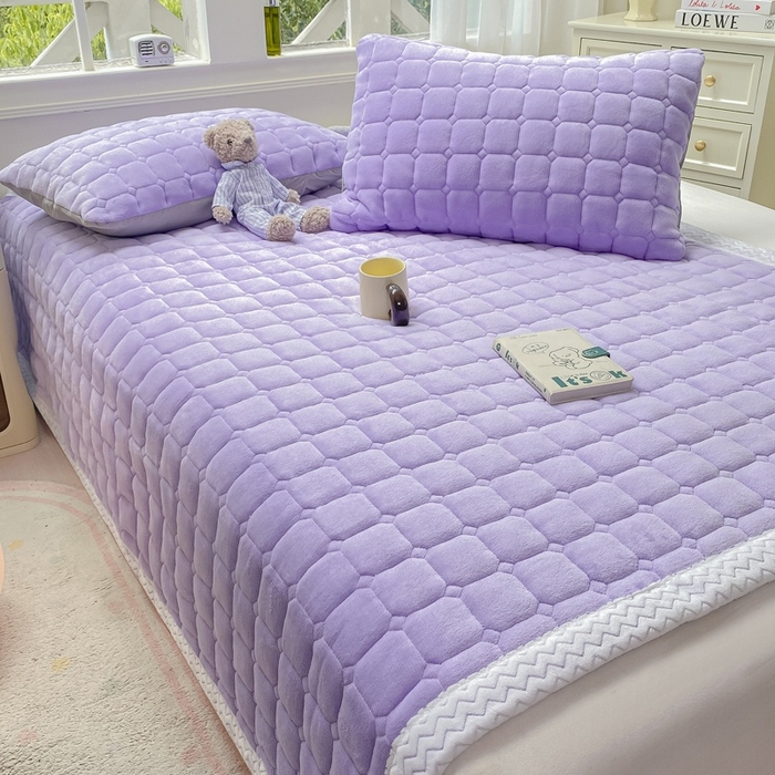 91家纺网 家纺一手货源 找家纺 2025年新款纯色牛奶绒夹棉床垫-风格一 紫色
