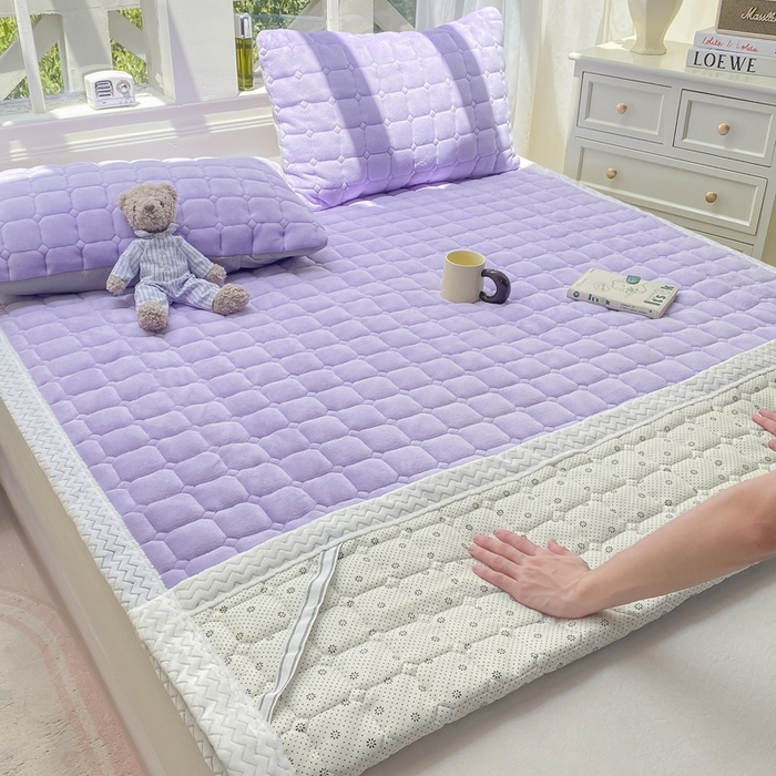 91家纺网 家纺一手货源 找家纺 2025年新款纯色牛奶绒夹棉床垫-风格一 紫色