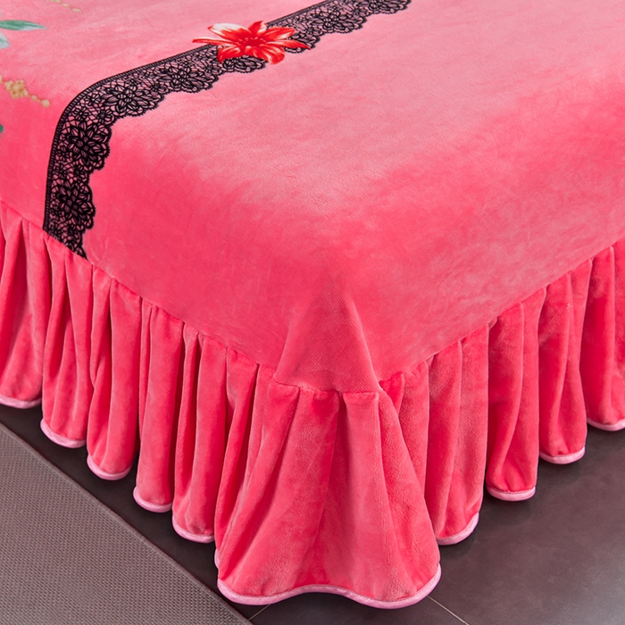 91家纺网 家纺一手货源 找家纺 晚静 2025新款7斤牛奶绒四件套金貂法莱绒床裙款保暖绒三件套  爱恋粉