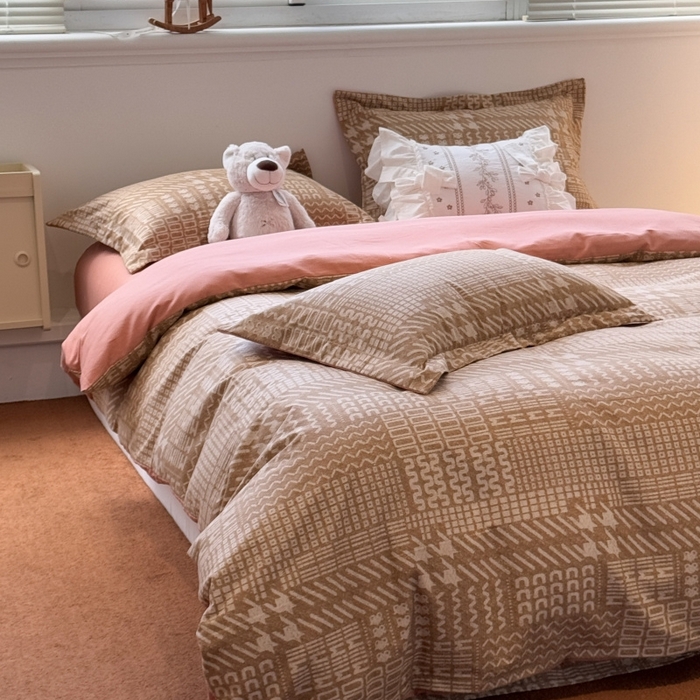 91家纺网 家纺一手货源 找家纺 棉生活家纺 2025新款铂金全棉纯棉磨毛四件套 罗卡尼亚