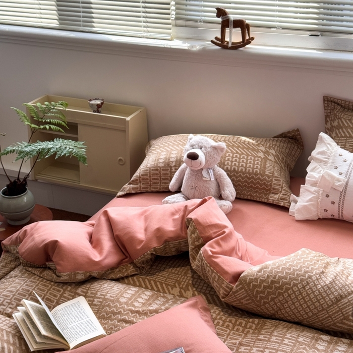 91家纺网 家纺一手货源 找家纺 棉生活家纺 2025新款铂金全棉纯棉磨毛四件套 罗卡尼亚