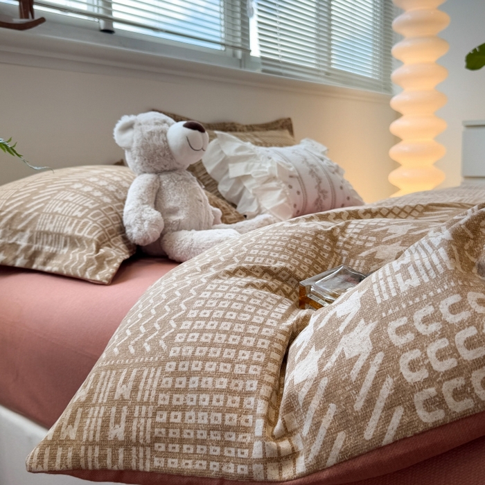 91家纺网 家纺一手货源 找家纺 棉生活家纺 2025新款铂金全棉纯棉磨毛四件套 罗卡尼亚