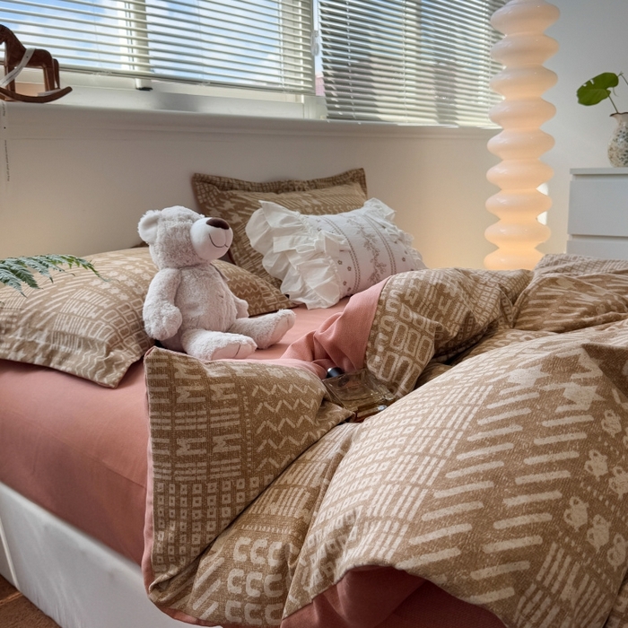 91家纺网 家纺一手货源 找家纺 棉生活家纺 2025新款铂金全棉纯棉磨毛四件套 罗卡尼亚