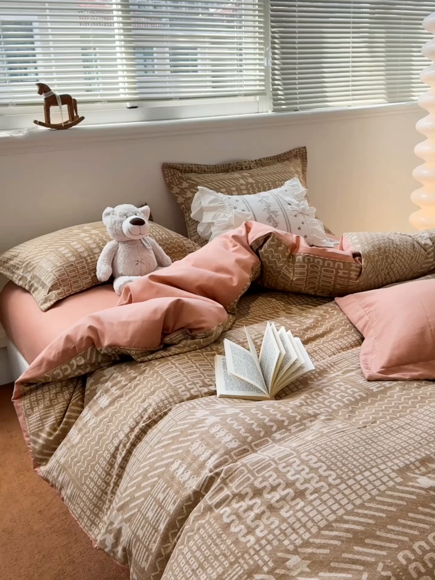 91家纺网 家纺一手货源 找家纺 棉生活家纺 2025新款铂金全棉纯棉磨毛四件套 罗卡尼亚