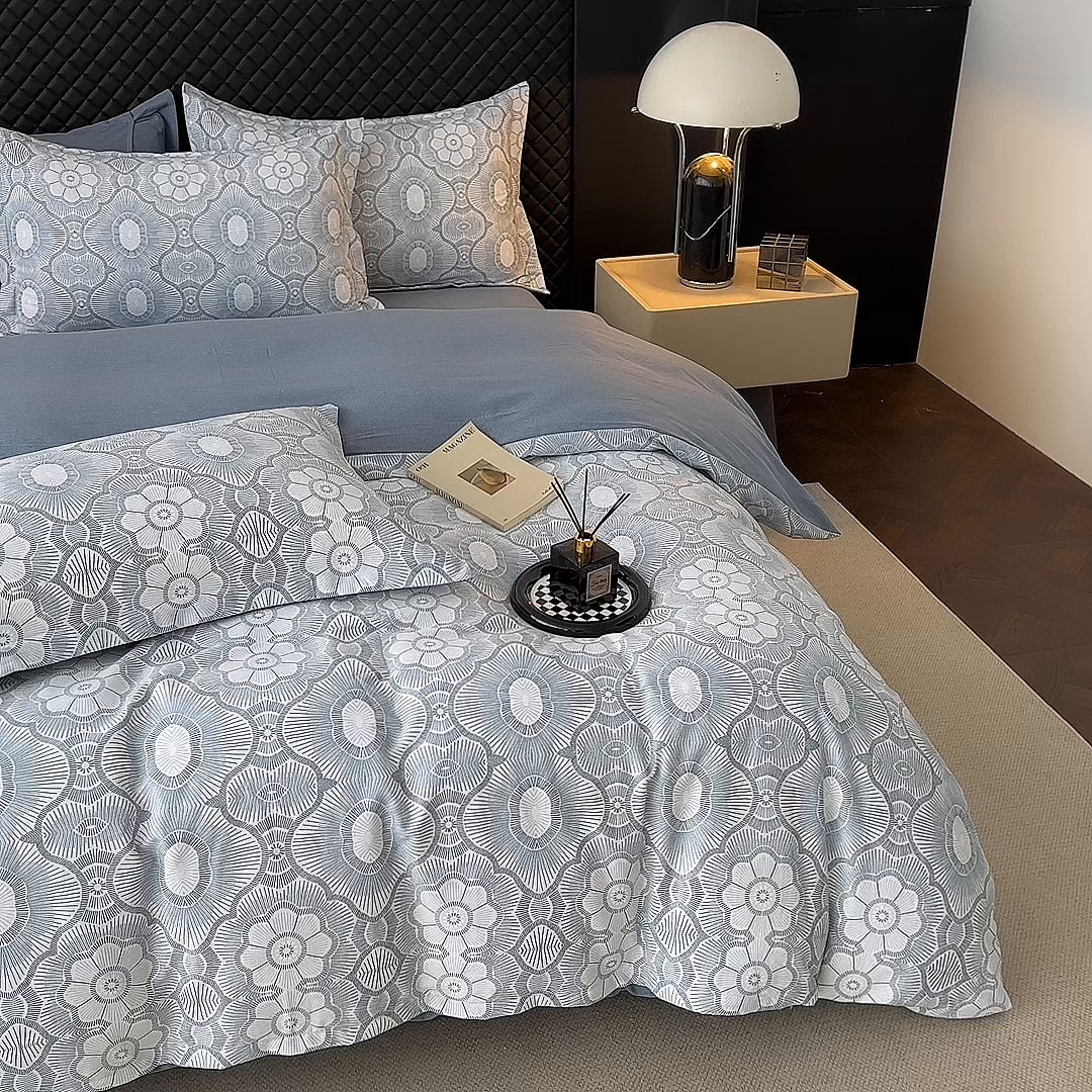 91家纺网 家纺一手货源 找家纺 棉生活家纺 2025新款铂金全棉纯棉磨毛四件套 萝莉-兰