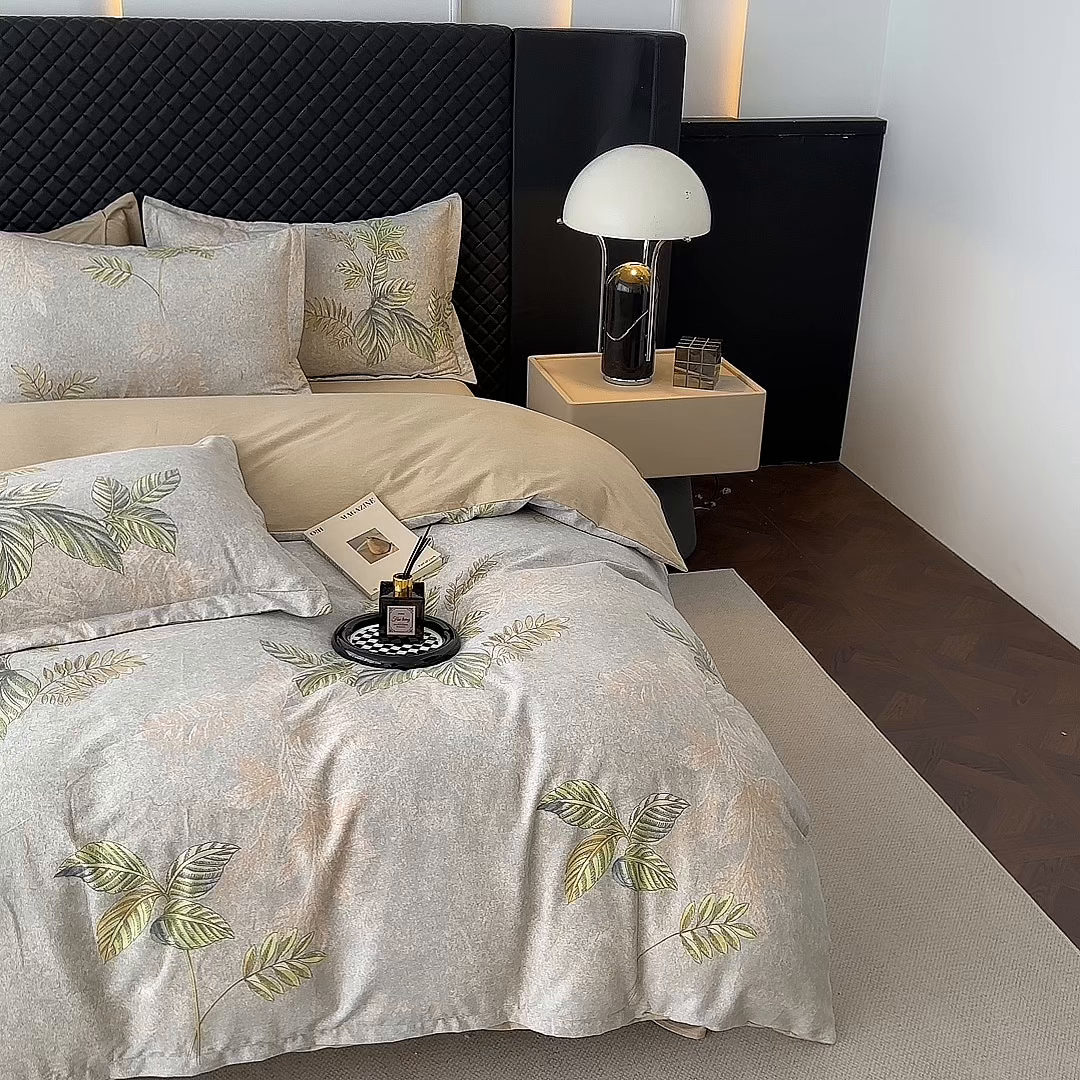 91家纺网 家纺一手货源 找家纺 棉生活家纺 2025新款铂金全棉纯棉磨毛四件套 叶罗丽-绿