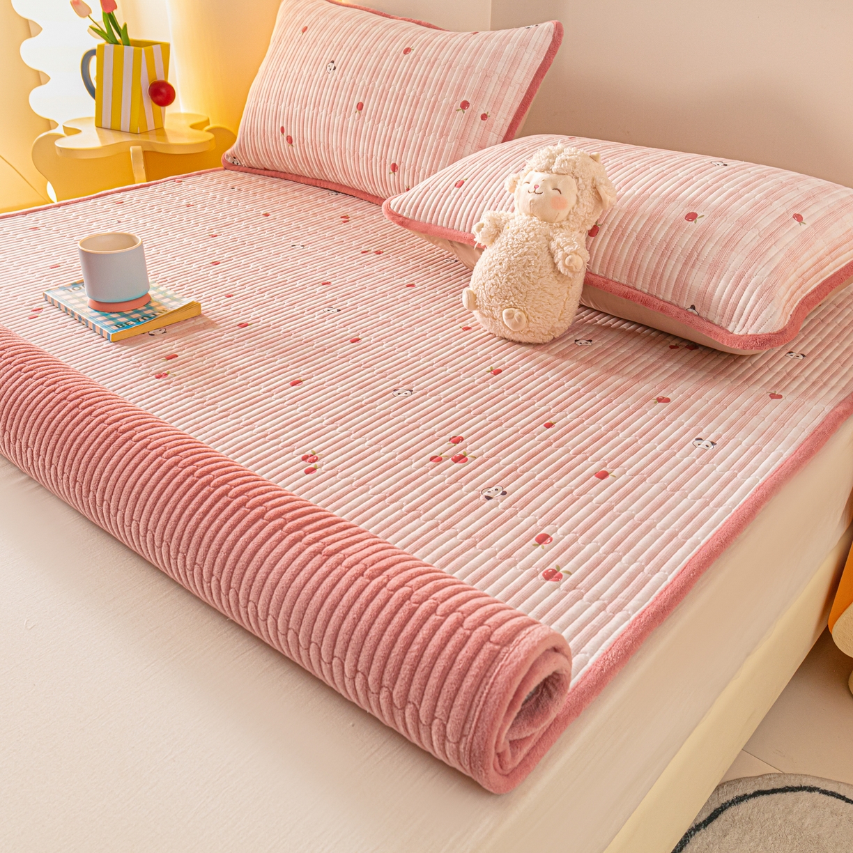 91家纺网 家纺一手货源 找家纺 （总）恒尚居 2025新款A版全棉B版牛奶绒夹棉床褥垫A类四季可用学生床垫-秋冬款三件套系列一