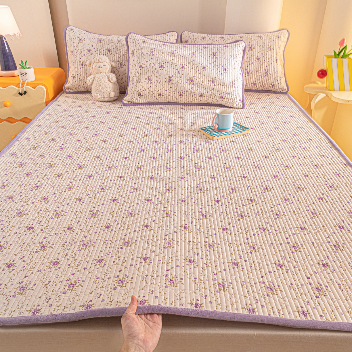 91家纺网 家纺一手货源 找家纺 （总）恒尚居 2025新款A版全棉B版牛奶绒夹棉床褥垫A类四季可用学生床垫-秋冬款三件套系列三