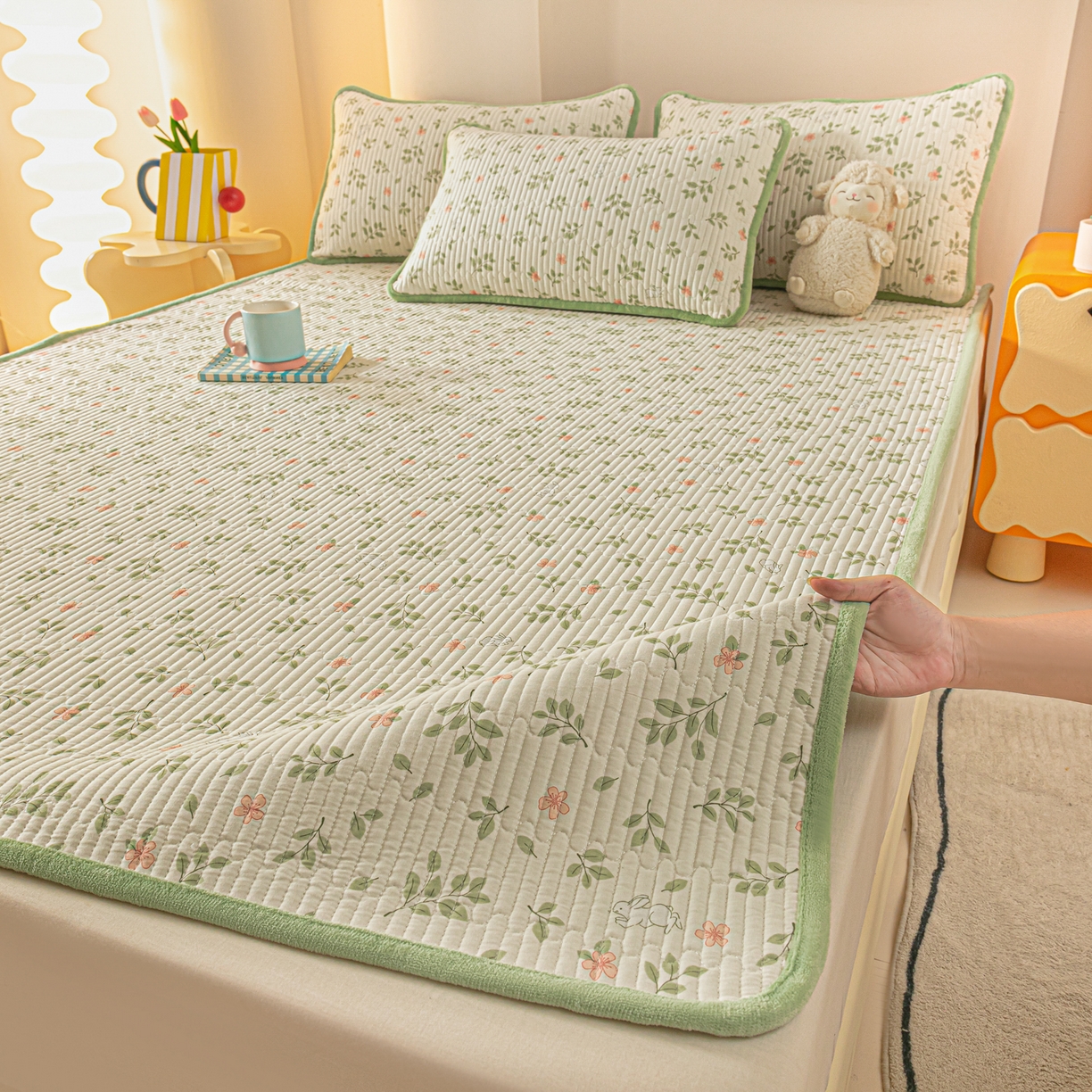 91家纺网 家纺一手货源 找家纺 （总）恒尚居 2025新款A版全棉B版牛奶绒夹棉床褥垫A类四季可用学生床垫-秋冬款三件套系列一