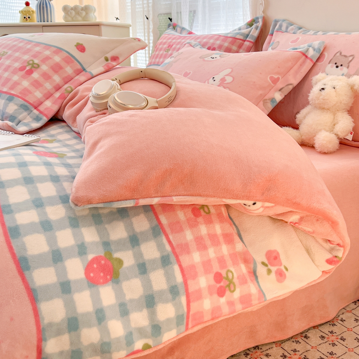 91家纺网 家纺一手货源 找家纺 （总）启发 2025新款高克重小清新牛奶绒印花四件套