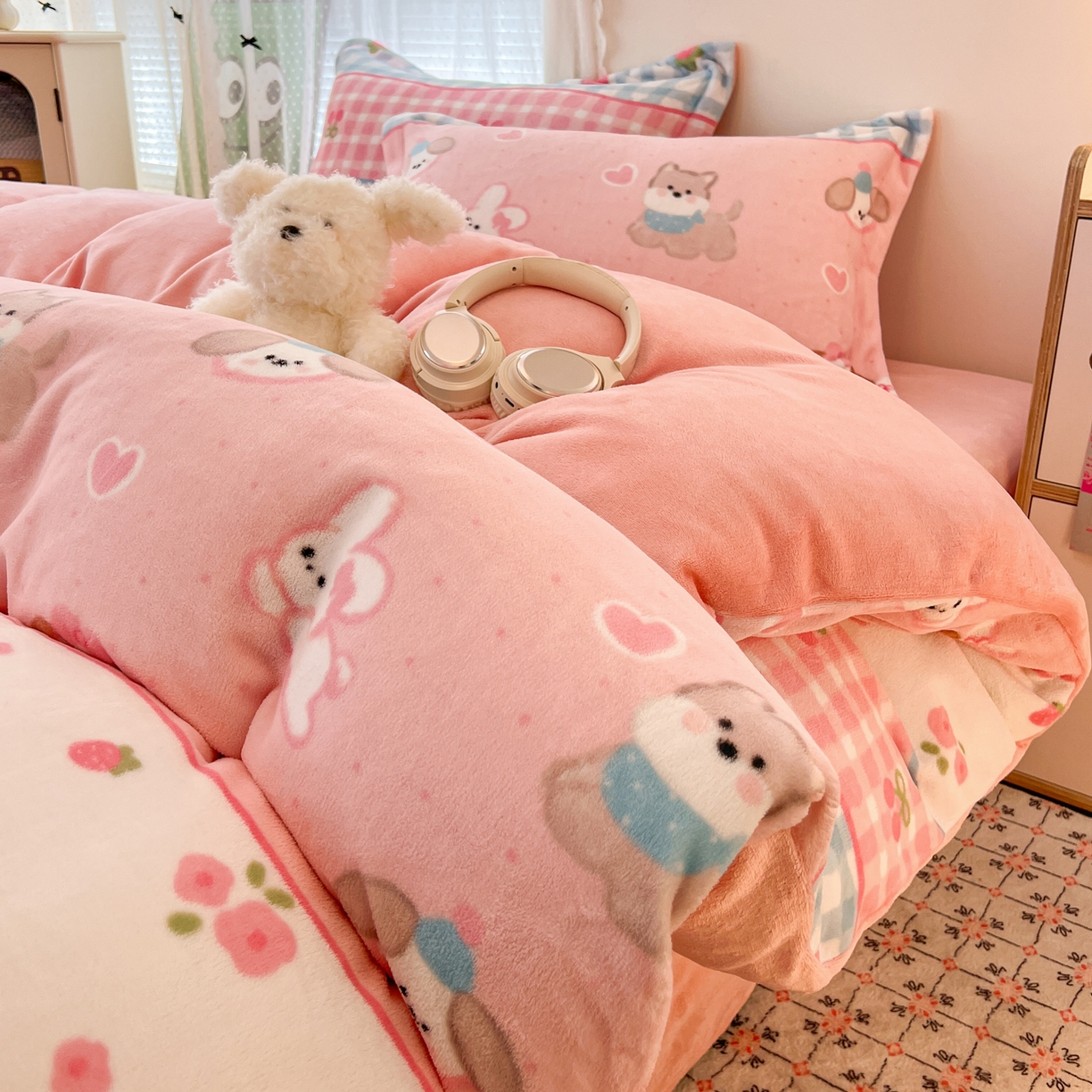 91家纺网 家纺一手货源 找家纺 （总）启发 2025新款高克重小清新牛奶绒印花四件套