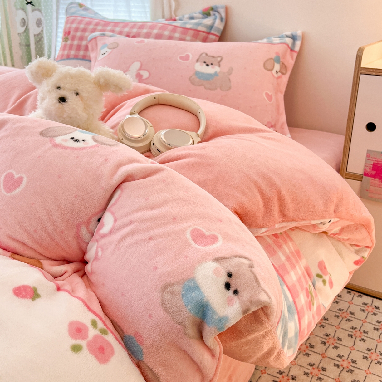 91家纺网 家纺一手货源 找家纺 （总）启发 2025新款高克重小清新牛奶绒印花四件套