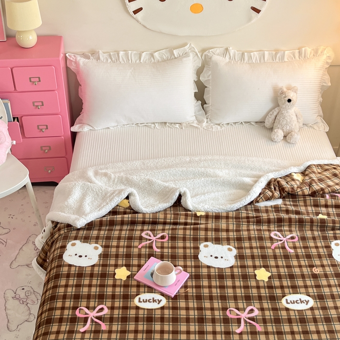 91家纺网 家纺一手货源 找家纺 川悦生活 2025新款牛奶绒羊羔绒毯子毛毯 毛毯茶酥小熊